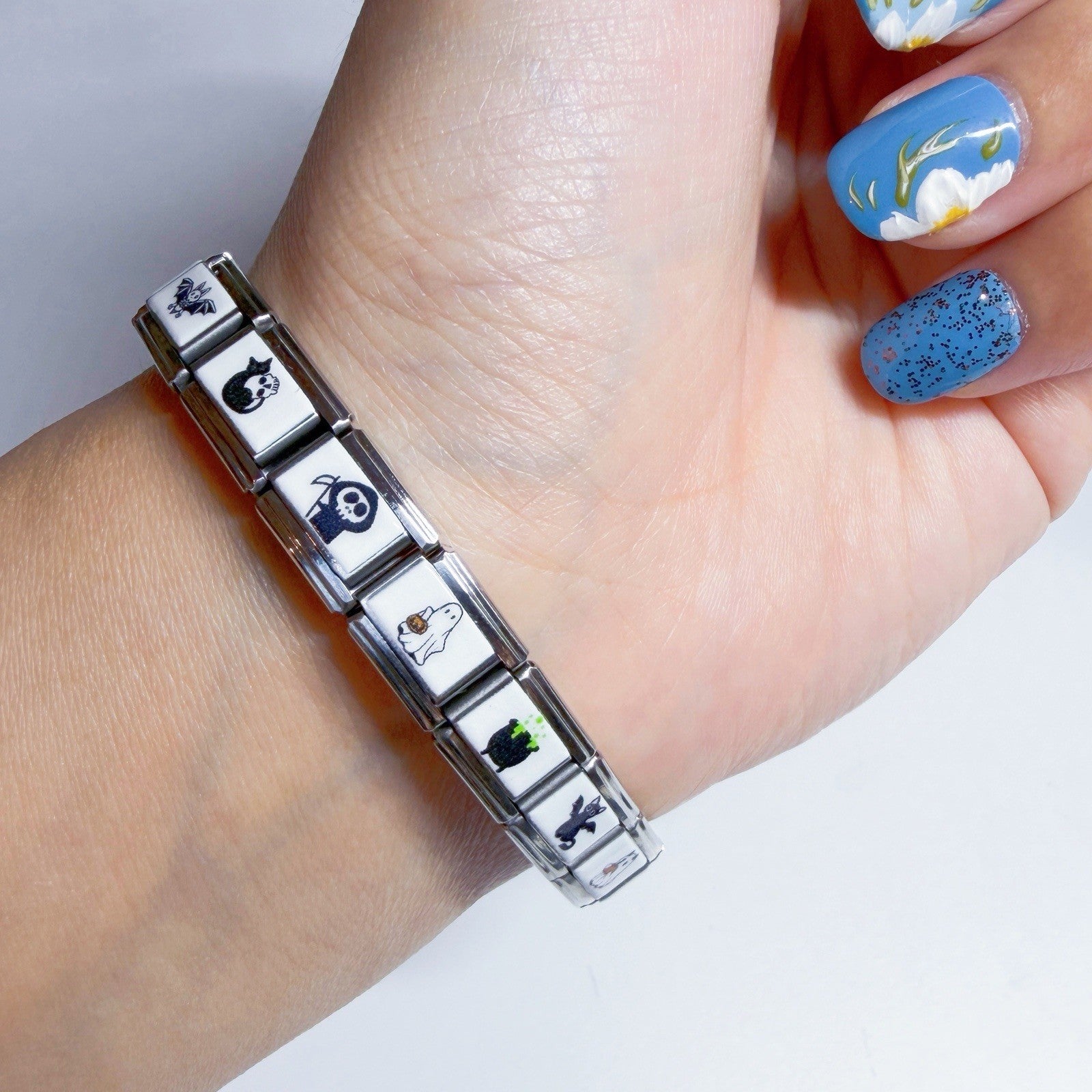 Pami Charms Italian charm bracelet featuring colourful designs and durable links for stylish accessories